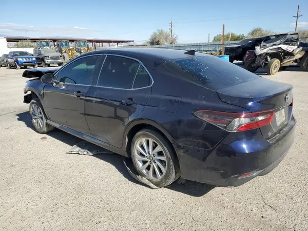 4T1C11AKXNU057382 2022 TOYOTA CAMRY - Image 2