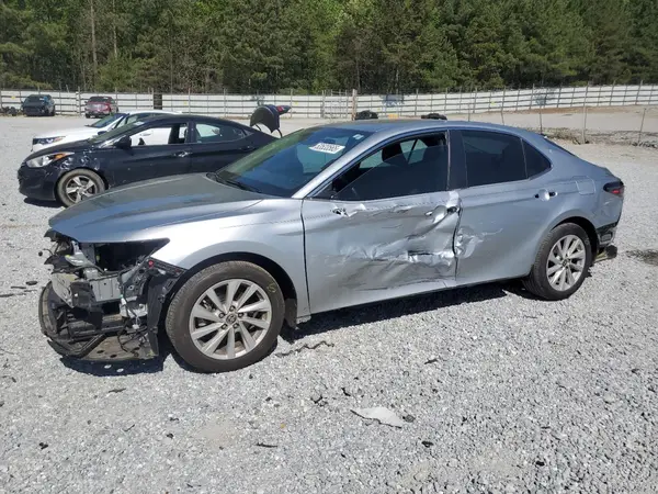 4T1C11AKXNU057494 2022 TOYOTA CAMRY - Image 1