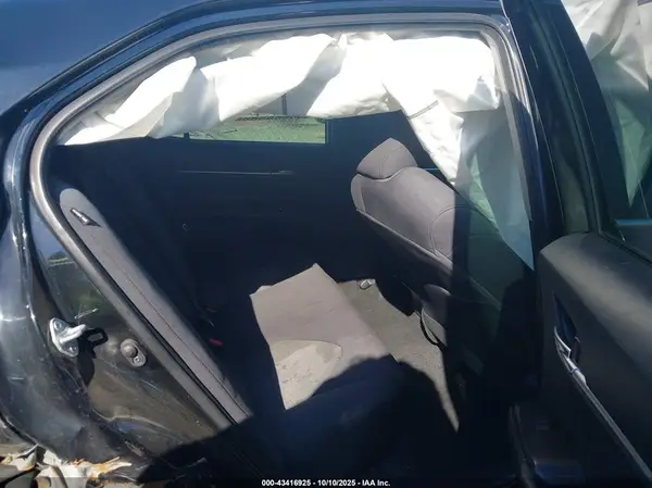 4T1C11AKXNU618888 2022 TOYOTA CAMRY - Image 8