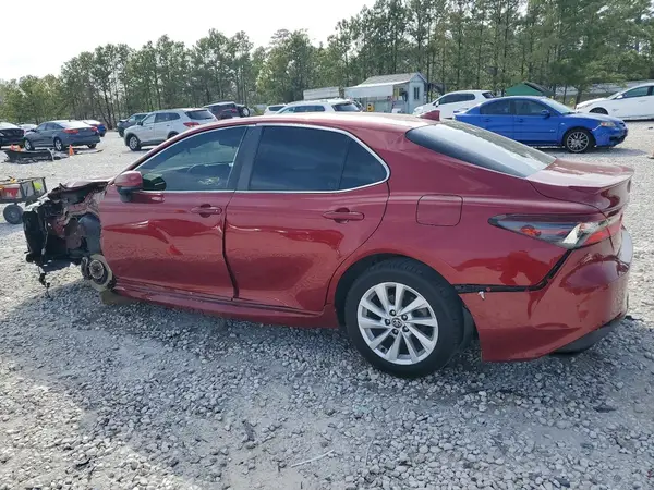 4T1C11AKXNU626067 2022 TOYOTA CAMRY - Image 2