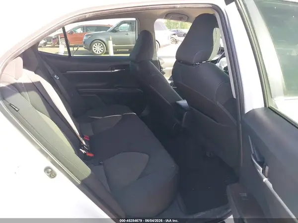 4T1C11AKXNU626733 2022 TOYOTA CAMRY - Image 8