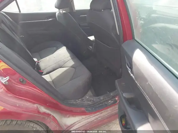 4T1C11AKXNU628613 2022 TOYOTA CAMRY - Image 8