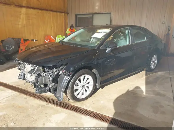 4T1C11AKXNU630815 2022 TOYOTA CAMRY - Image 2