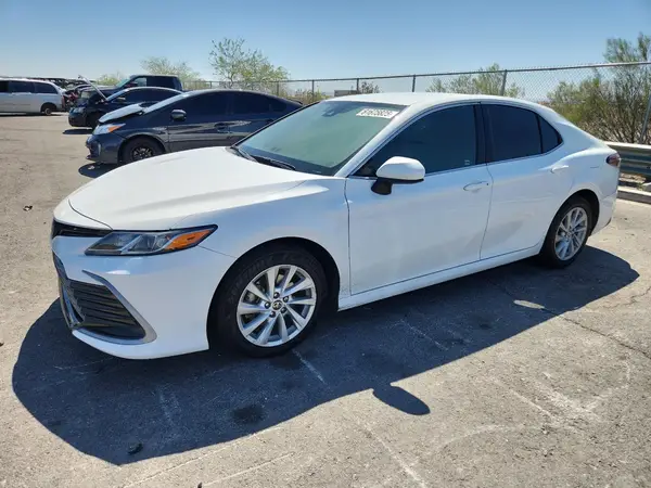 4T1C11AKXNU637358 2022 TOYOTA CAMRY - Image 1