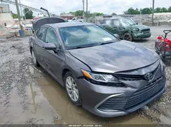 4T1C11AKXNU639661 2022 TOYOTA CAMRY
