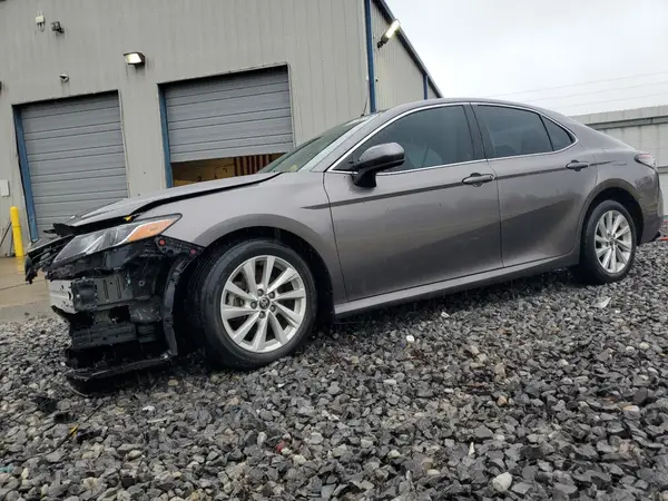 4T1C11AKXNU644097 2022 TOYOTA CAMRY - Image 1
