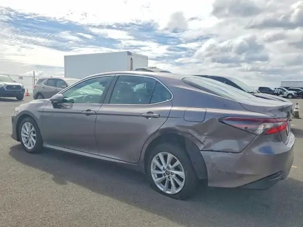4T1C11AKXNU644519 2022 TOYOTA CAMRY - Image 2