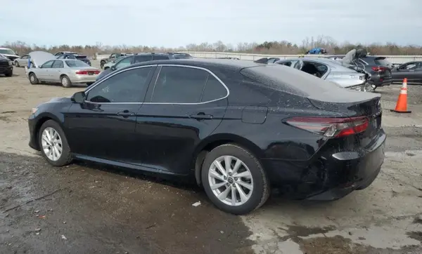 4T1C11AKXNU644875 2022 TOYOTA CAMRY - Image 2