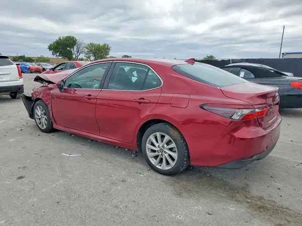 4T1C11AKXNU647713 2022 TOYOTA CAMRY - Image 2