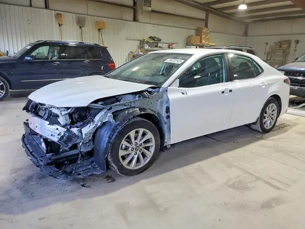 4T1C11AKXNU648439 2022 TOYOTA CAMRY - Image 1