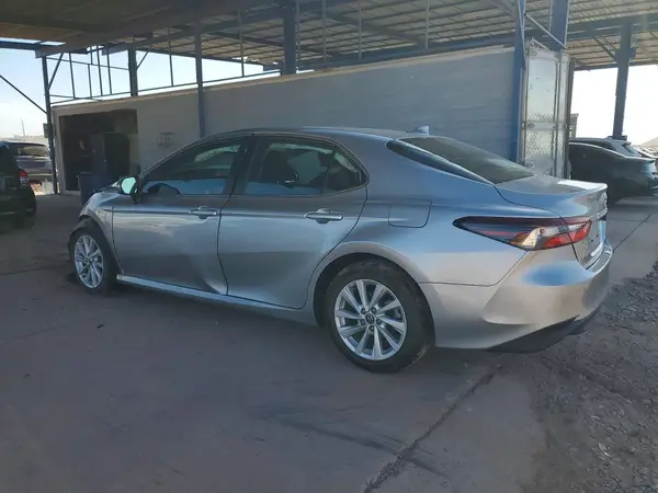 4T1C11AKXNU659425 2022 TOYOTA CAMRY - Image 2