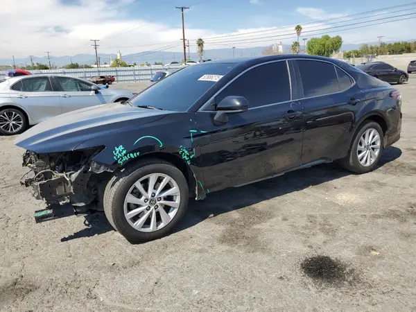 4T1C11AKXNU661532 2022 TOYOTA CAMRY - Image 1