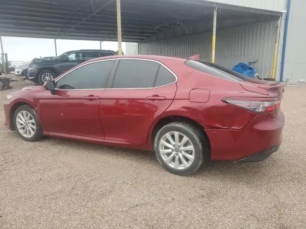 4T1C11AKXNU671347 2022 TOYOTA CAMRY - Image 2