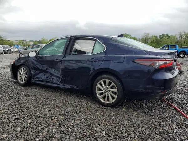 4T1C11AKXNU680002 2022 TOYOTA CAMRY - Image 2