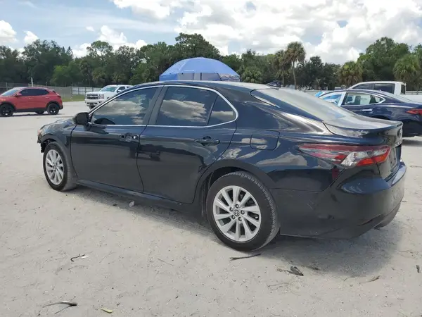 4T1C11AKXNU682414 2022 TOYOTA CAMRY - Image 2