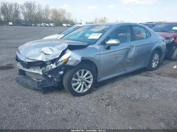4T1C11AKXNU683188 2022 TOYOTA CAMRY - Image 2