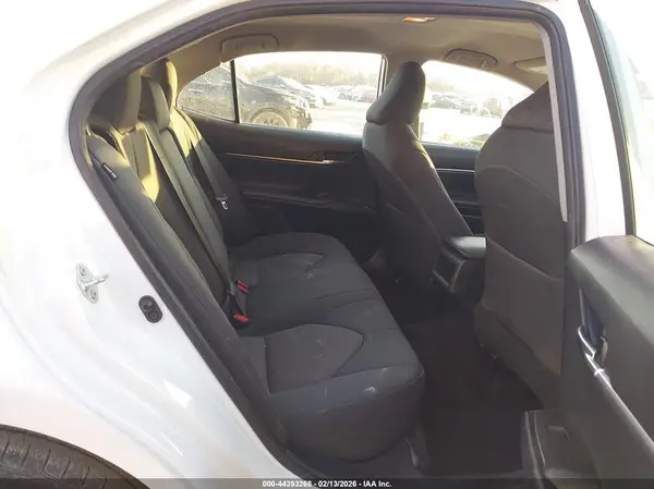 4T1C11AKXNU693669 2022 TOYOTA CAMRY - Image 8