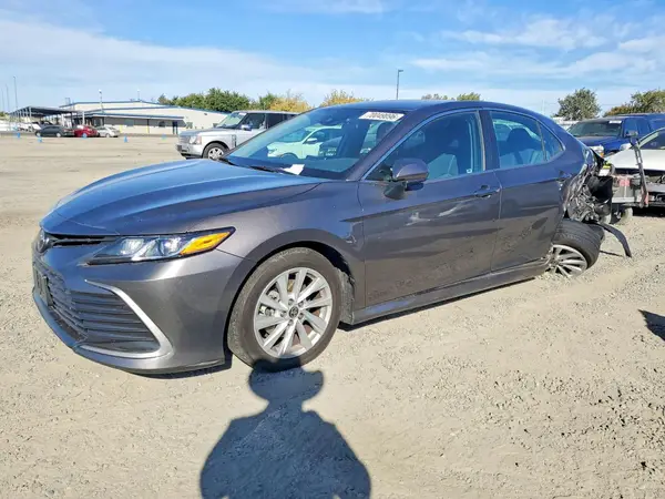 4T1C11AKXNU694630 2022 TOYOTA CAMRY - Image 1