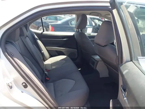 4T1C11AKXNU713211 2022 TOYOTA CAMRY - Image 8