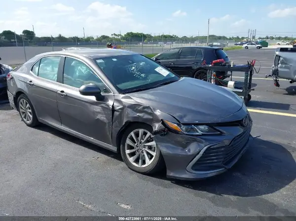 4T1C11AKXPU112853 2023 TOYOTA CAMRY - Image 1