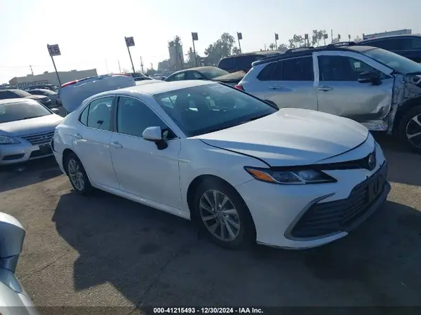 4T1C11AKXPU138045 2023 TOYOTA CAMRY - Image 1