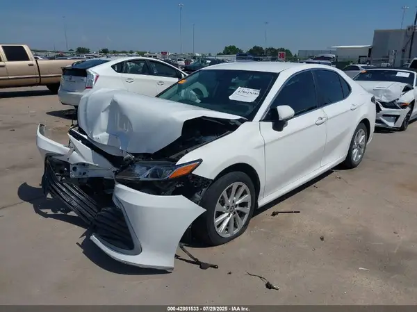 4T1C11AKXPU185768 2023 TOYOTA CAMRY - Image 2