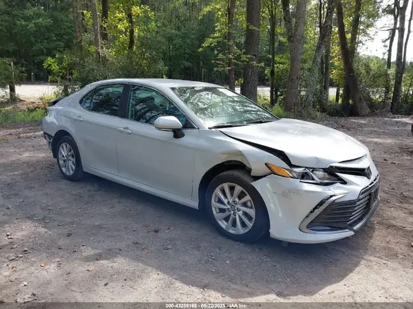 4T1C11AKXPU186712 2023 TOYOTA CAMRY - Image 1