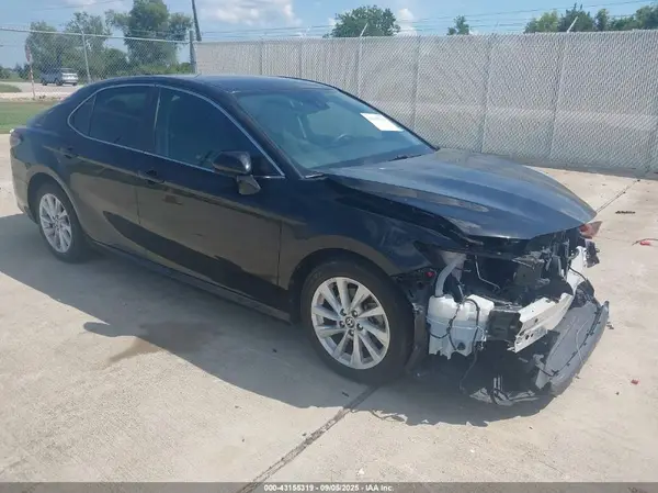 4T1C11AKXPU729038 2023 TOYOTA CAMRY - Image 1