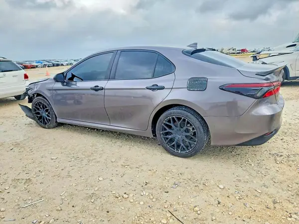 4T1C11AKXPU735809 2023 TOYOTA CAMRY - Image 2