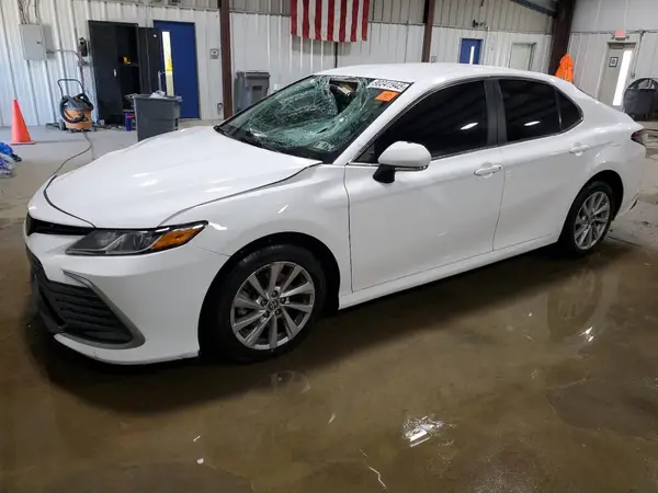 4T1C11AKXPU749502 2023 TOYOTA CAMRY - Image 1