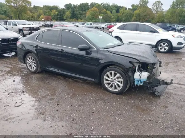 4T1C11AKXPU756255 2023 TOYOTA CAMRY - Image 1