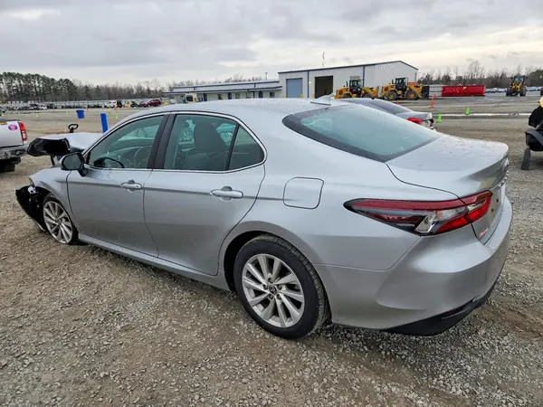 4T1C11AKXPU784587 2023 TOYOTA CAMRY - Image 2