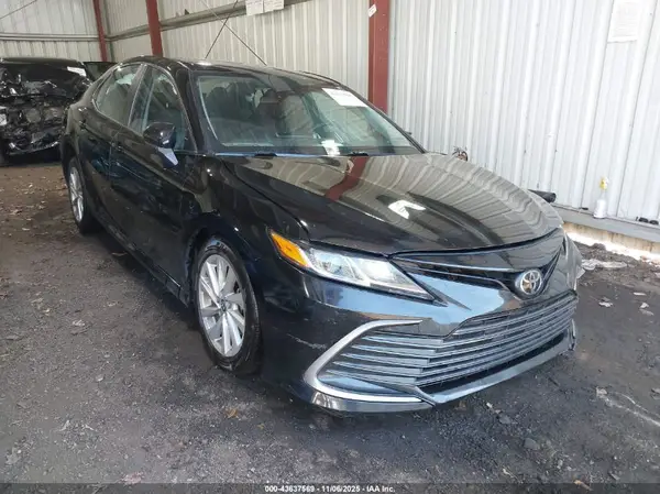 4T1C11AKXPU792561 2023 TOYOTA CAMRY - Image 1