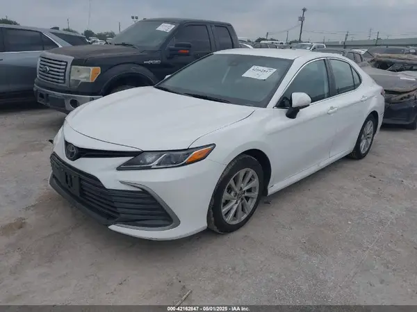 4T1C11AKXPU804353 2023 TOYOTA CAMRY - Image 2