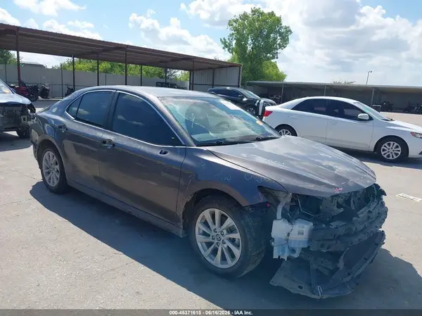 4T1C11AKXPU828040 2023 TOYOTA CAMRY - Image 1