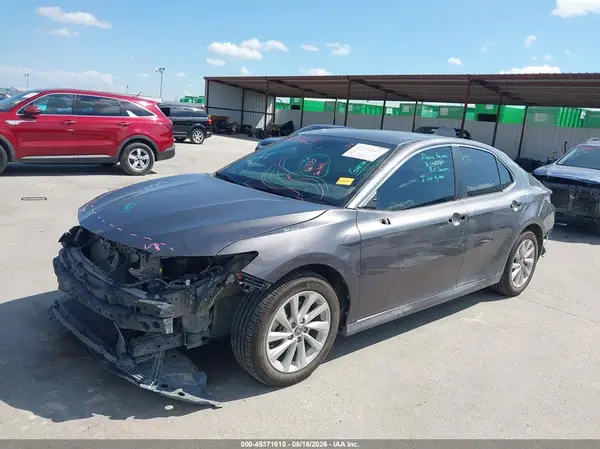 4T1C11AKXPU828040 2023 TOYOTA CAMRY - Image 2