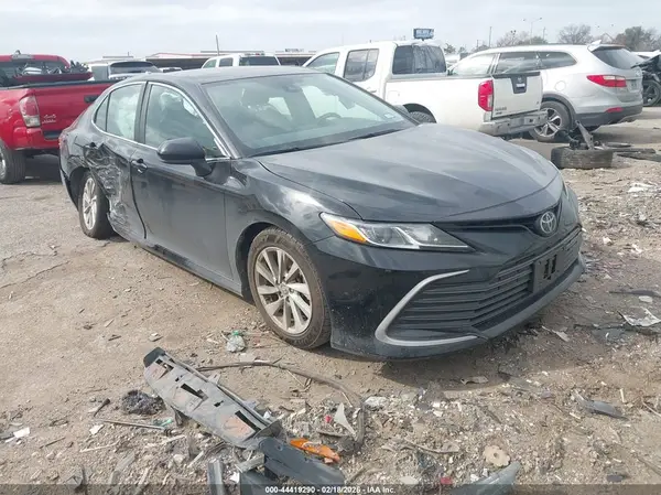 4T1C11AKXRU216522 2024 TOYOTA CAMRY - Image 1