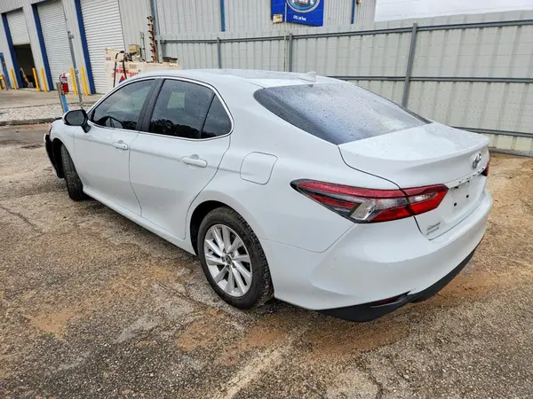 4T1C11AKXRU216567 2024 TOYOTA CAMRY - Image 2
