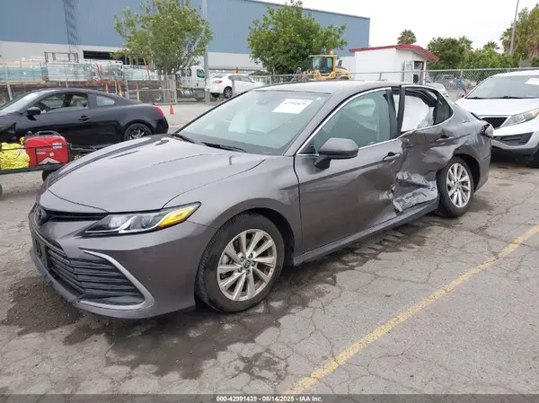 4T1C11AKXRU223597 2024 TOYOTA CAMRY - Image 2