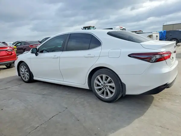 4T1C11AKXRU233403 2024 TOYOTA CAMRY - Image 2