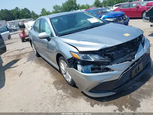 4T1C11AKXRU841907 2024 TOYOTA CAMRY - Image 1