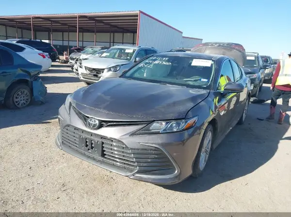 4T1C11AKXRU846119 2024 TOYOTA CAMRY - Image 2