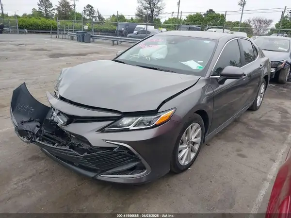 4T1C11AKXRU859338 2024 TOYOTA CAMRY - Image 2