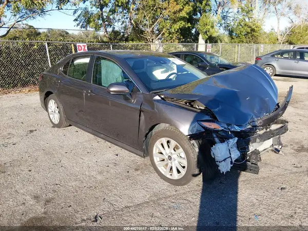 4T1C11AKXRU870825 2024 TOYOTA CAMRY - Image 1