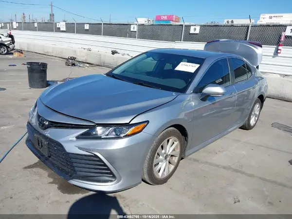 4T1C11AKXRU878228 2024 TOYOTA CAMRY - Image 2