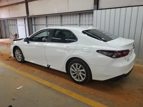 4T1C11AKXRU881100 2024 TOYOTA CAMRY - Image 2