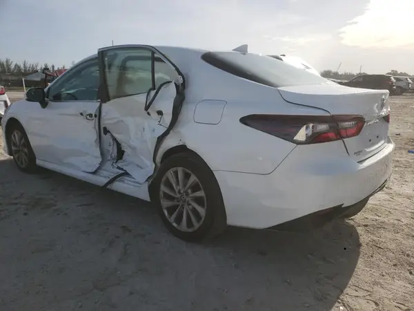 4T1C11AKXRU896731 2024 TOYOTA CAMRY - Image 2