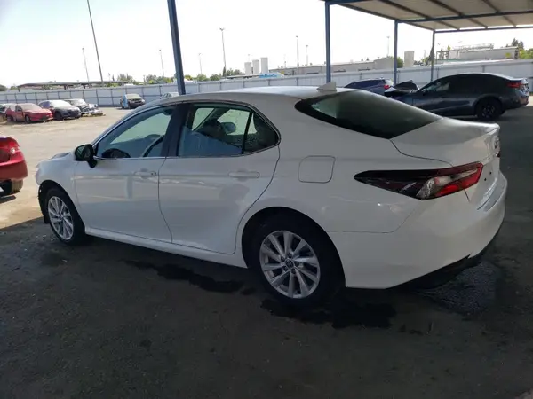 4T1C11AKXRU903693 2024 TOYOTA CAMRY - Image 2