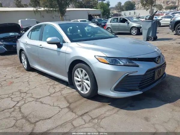 4T1C11AKXRU909526 2024 TOYOTA CAMRY - Image 1