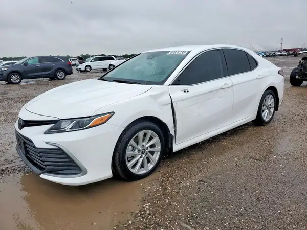 4T1C11AKXRU918047 2024 TOYOTA CAMRY - Image 1